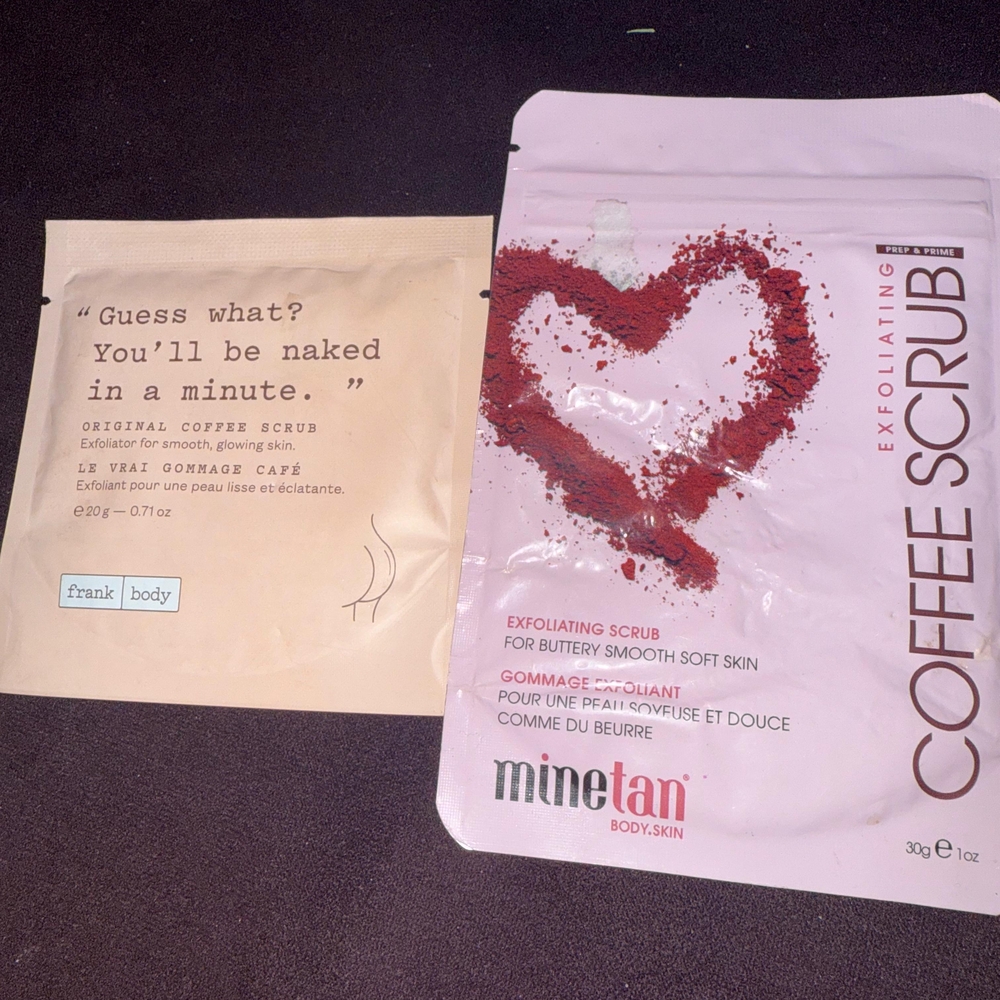 Minetan Exfoliating Coffee Scrub - Red and White